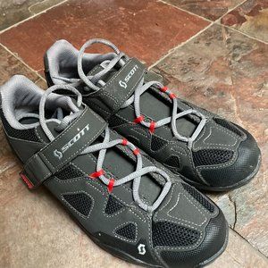 Bike Shoes; Shimano clipless shoes